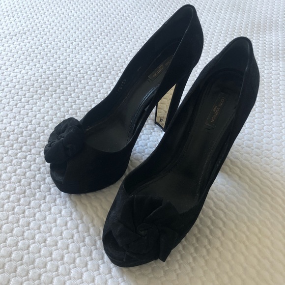 Louis Vuitton shoe - Picture 6 of 10